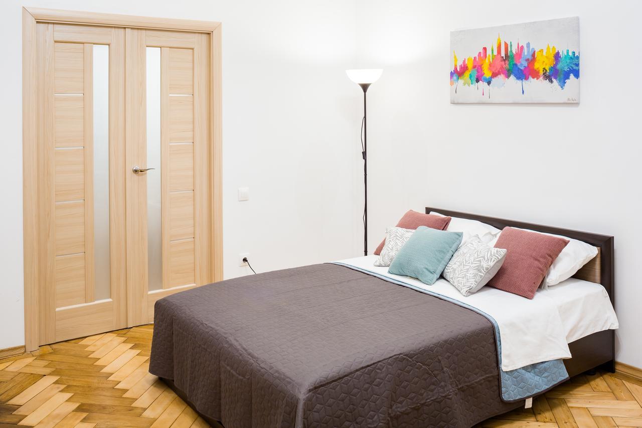 Bright And Cozy Apart With Balcony Leópolis Exterior foto