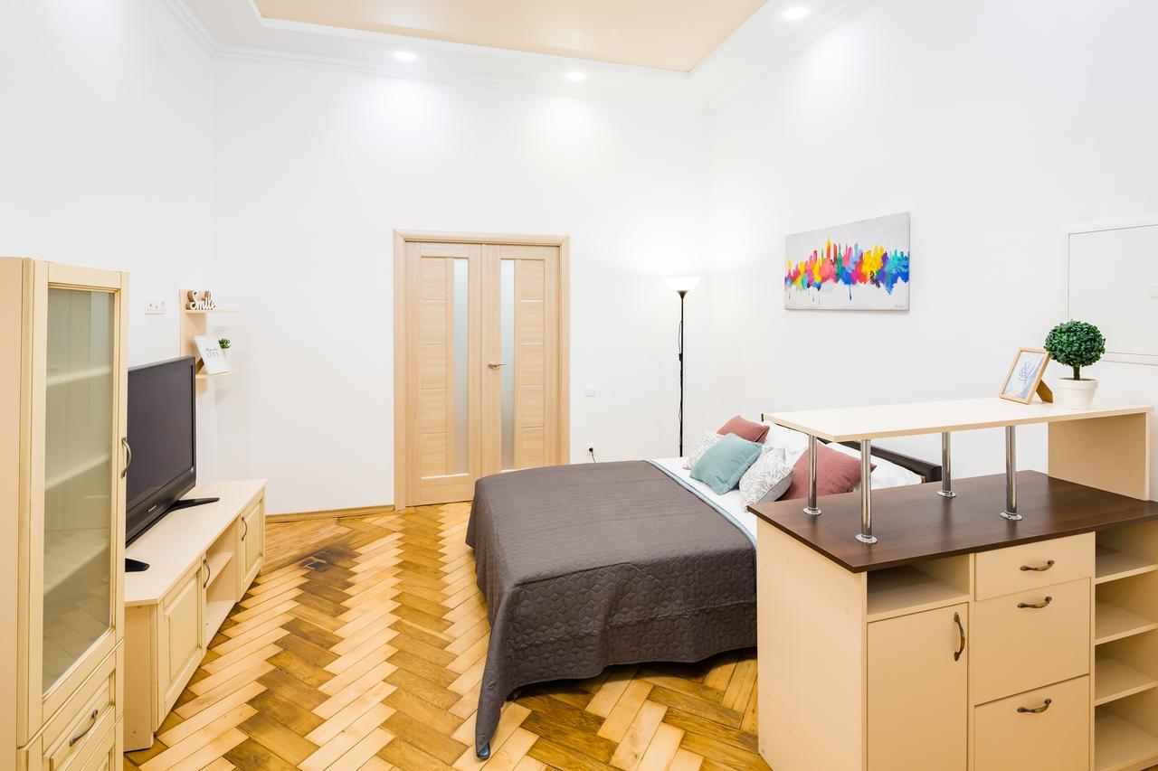 Bright And Cozy Apart With Balcony Leópolis Exterior foto